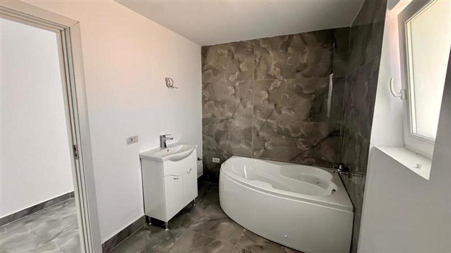 Casă individuală cu 4 camere cu Teren 600 Mp în Valea Lupului