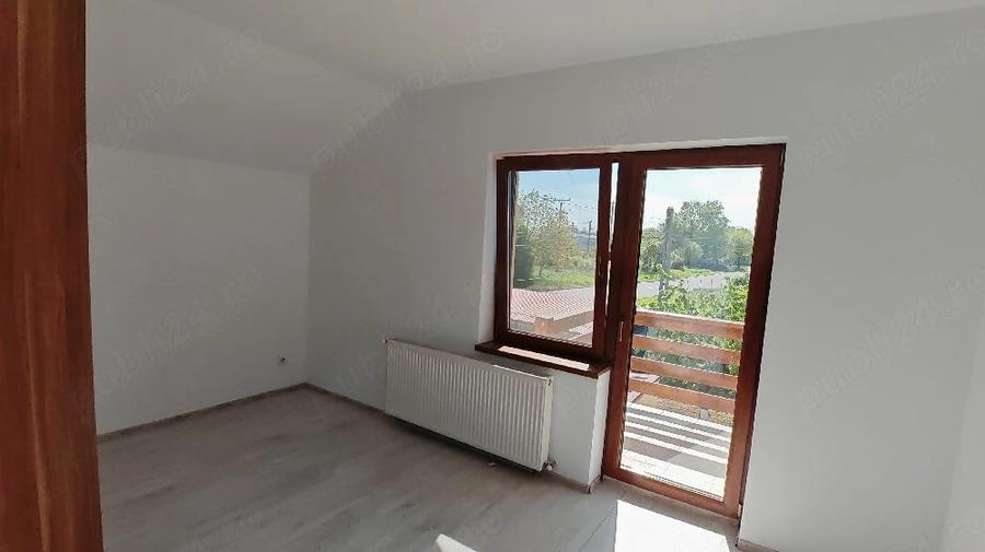 Casă cu 5 camere cu Teren 800 Mp în Central