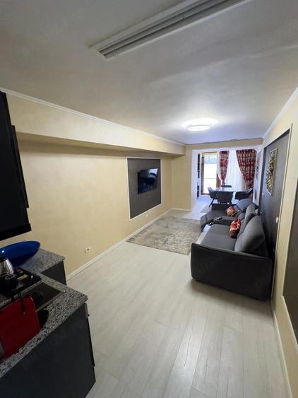 Apartament cu 3 camere decomandat în Nordului