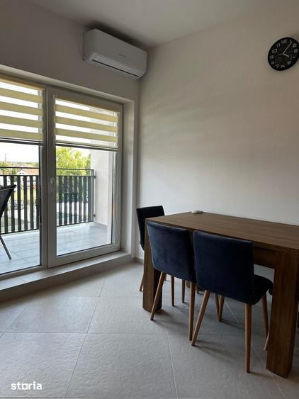Apartament cu 2 camere semidecomandat în Botizului