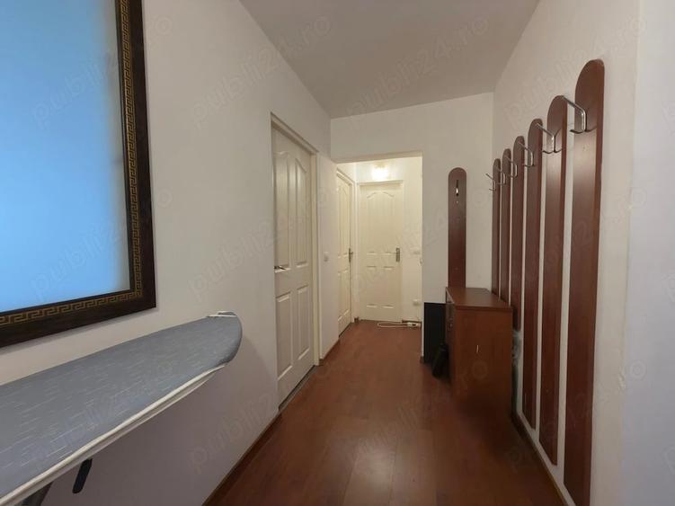 Apartament cu 4 camere decomandat în Răcădău