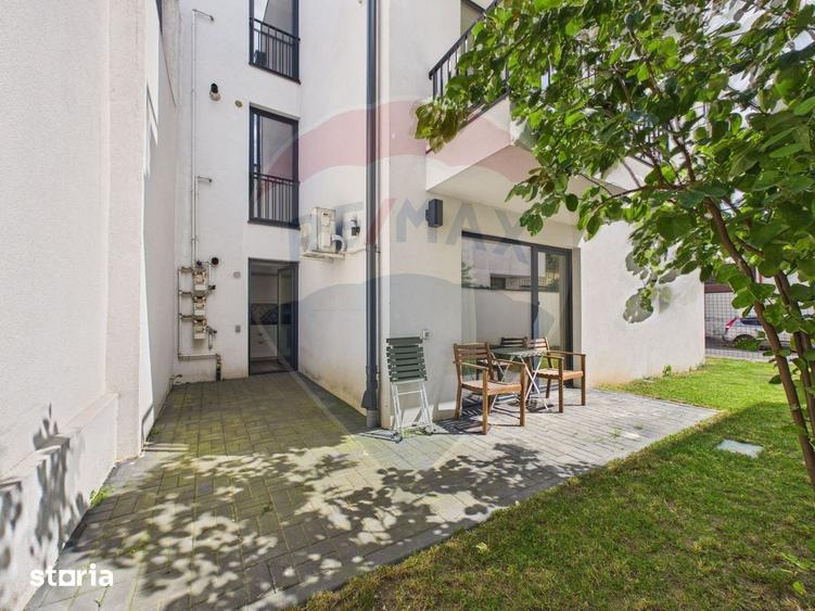 Apartament cu 2 camere semidecomandat, mobilat în Grivița