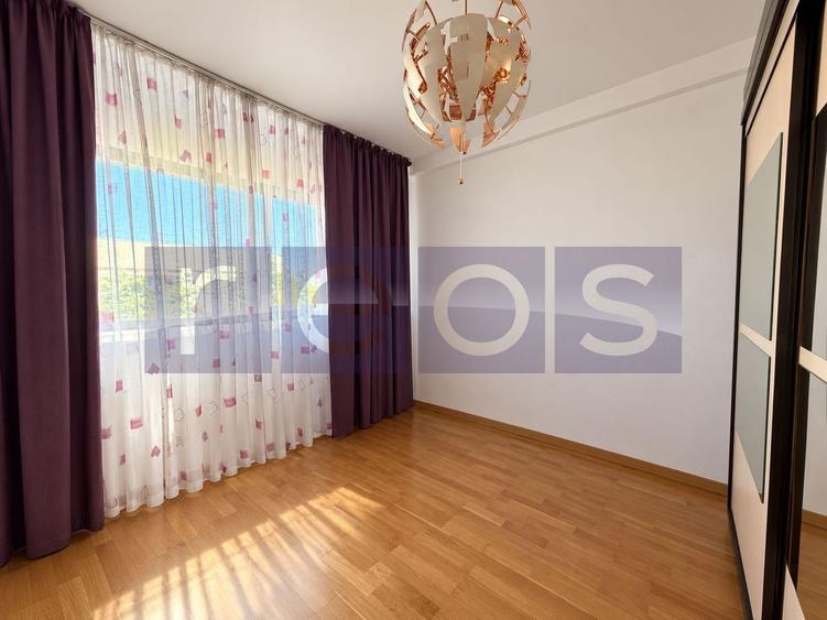 Apartament cu 4 camere decomandat în Aviației