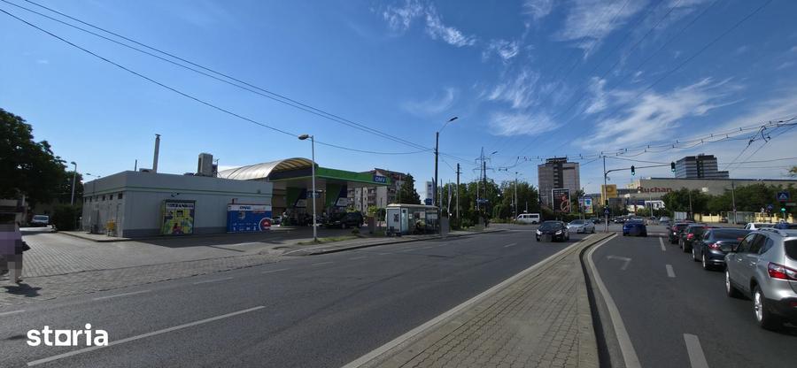 Apartament cu 2 camere decomandat în Est