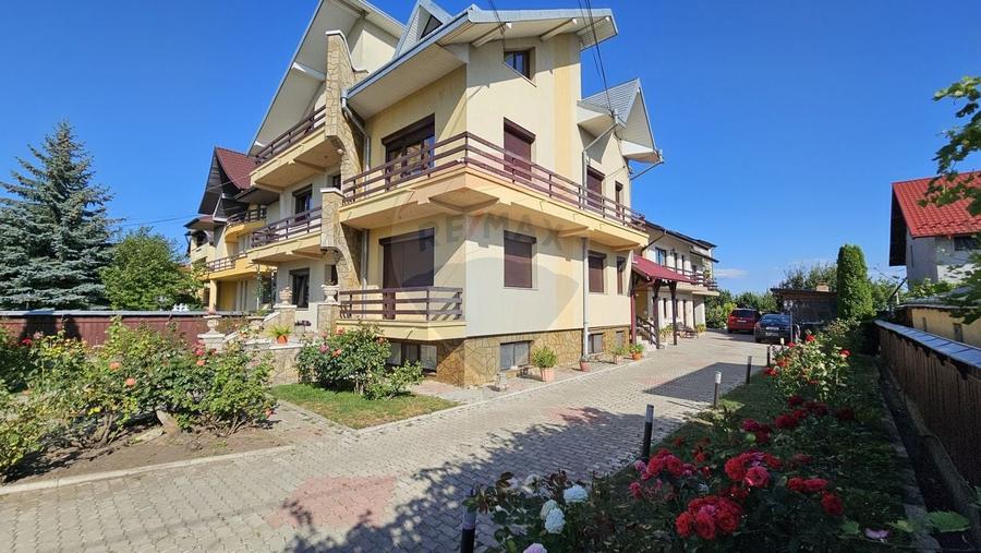 Casă individuală cu 17 camere cu Teren 1080 Mp în Obcini