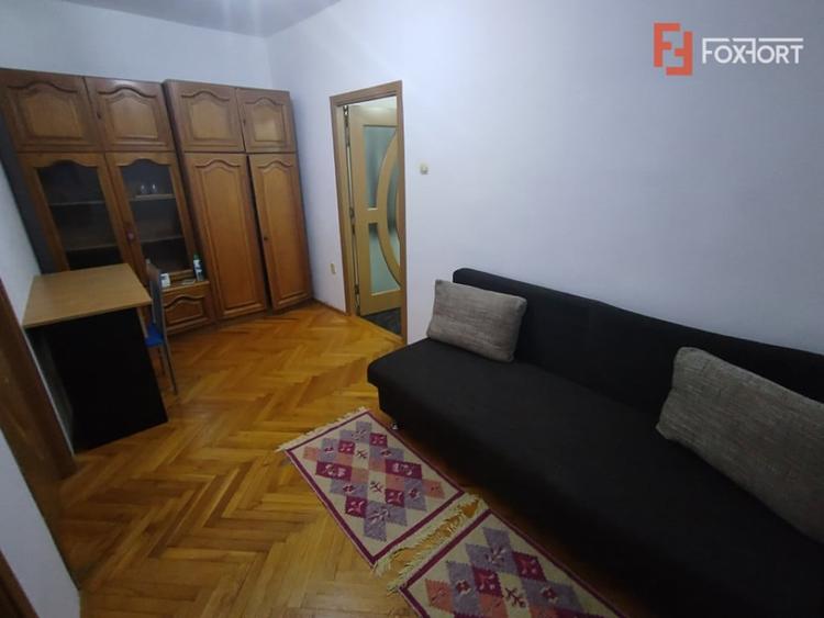 Apartament cu 2 camere semidecomandat în Complex Studențesc