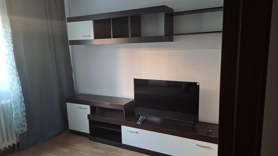 Apartament cu 2 camere semidecomandat în Dosu Bricii