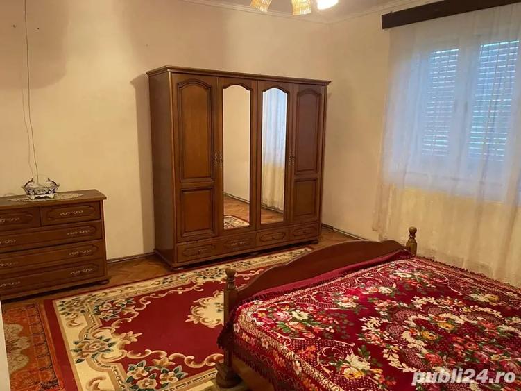 Casă cu 5 camere cu Teren 2019 Mp în Curtici