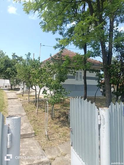 Casă cu 4 camere în Stănilești
