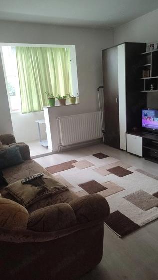 Apartament cu 2 camere semidecomandat în Noua