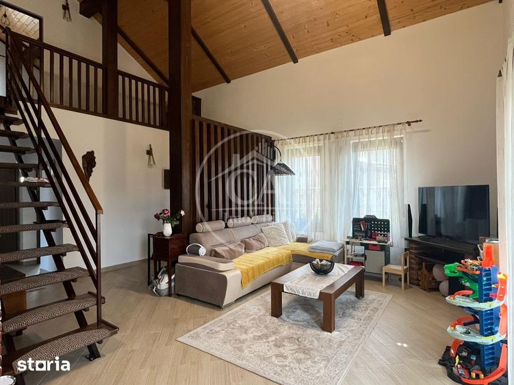 Casă cu 5 camere decomandat cu Teren 250 Mp în Tokai