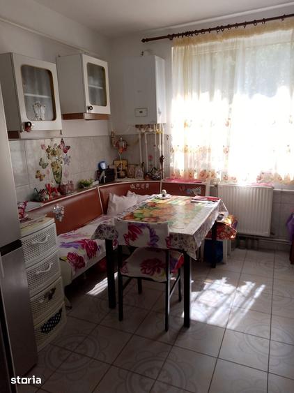 Apartament cu 2 camere semidecomandat în Hipodrom