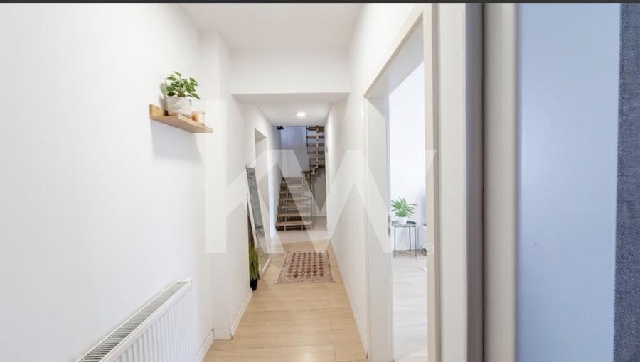 Apartament cu 4 camere decomandat, mobilat în Tractorul