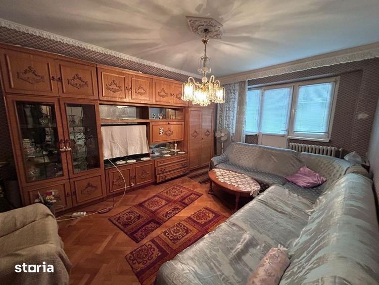 Apartament cu 3 camere decomandat în Brăilița