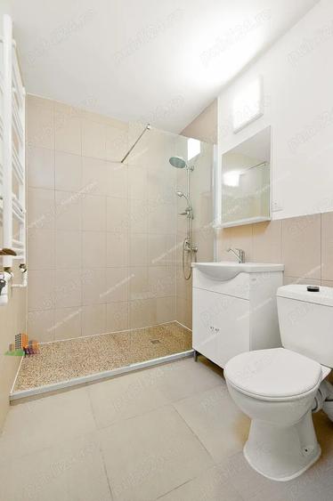 Apartament cu 3 camere semidecomandat în Mazepa 1