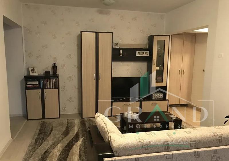 Apartament cu 2 camere semidecomandat, mobilat în Gheorgheni