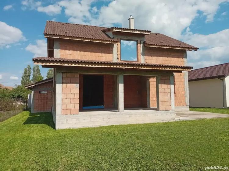 Proprietar vand casa noua in loc. Sofronea P+ M - 4