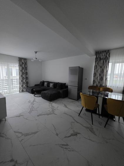 Apartament cu 2 camere decomandat în Sfântu Ilie