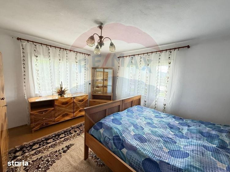 Casă cu 4 camere în Șaru Dornei