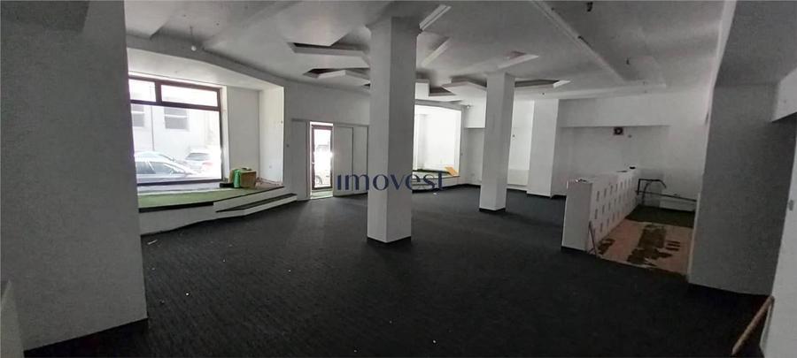 Spațiu comercial, de 245 mp, în 14 Mai