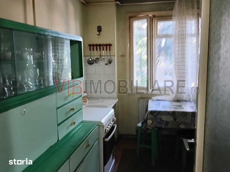 Apartament cu 3 camere semidecomandat în Șagului