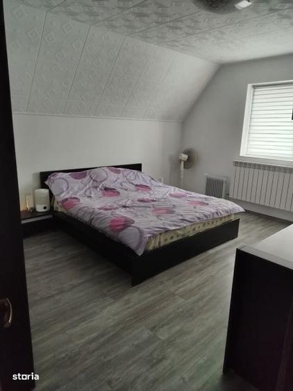 Casă cu 4 camere în Central