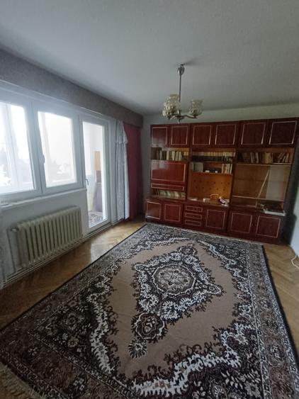 Apartament cu 3 camere în Gheorgheni