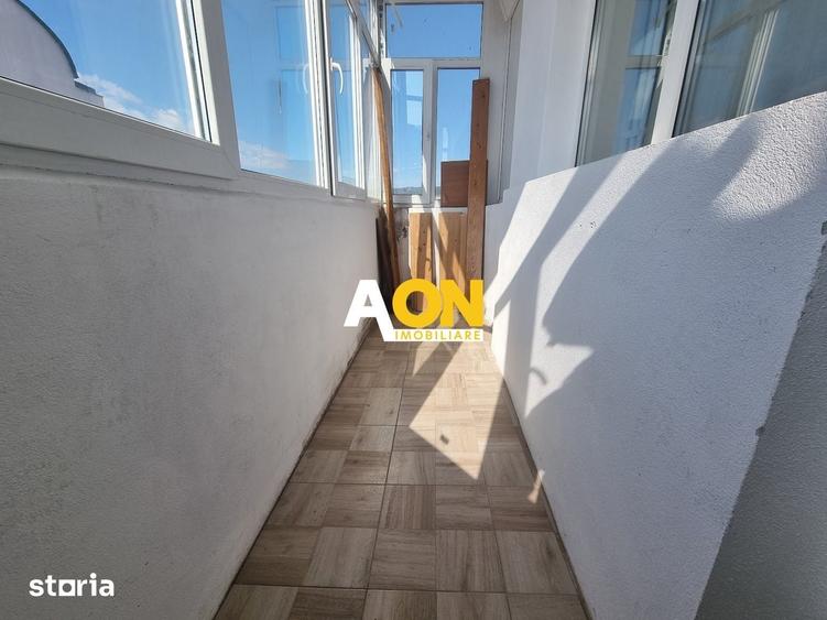 Apartament cu 3 camere decomandat în Cetate