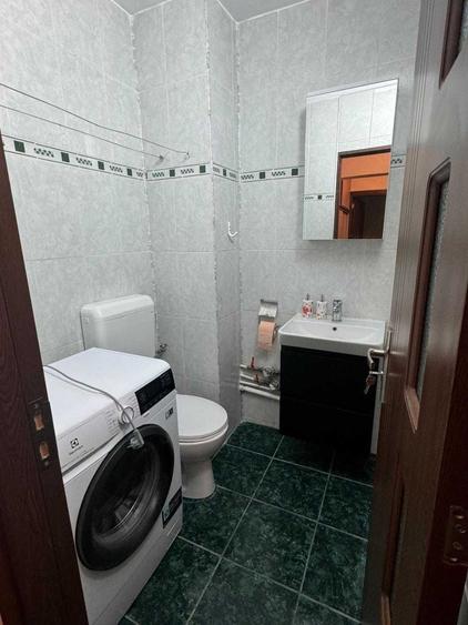 Garsonieră decomandată în Decebal