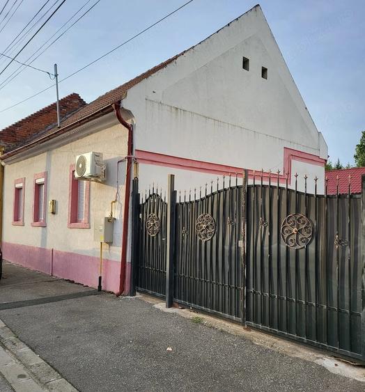 Casă cu 3 camere cu Teren 902 Mp în Bogdăneștilor