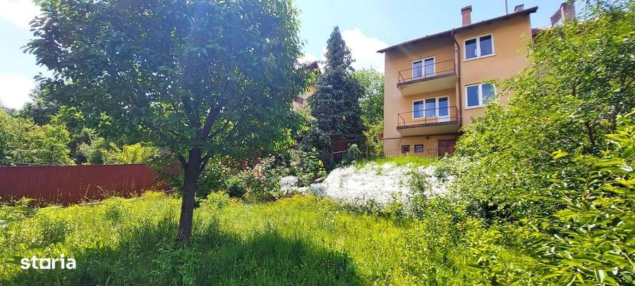 Casă cu 4 camere în Centrul Istoric