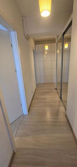 Apartament cu 3 camere decomandat în Sud-Est