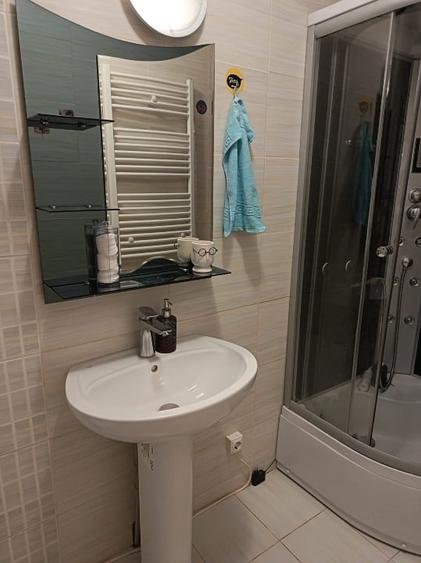 Apartament cu 2 camere, mobilat în Titan