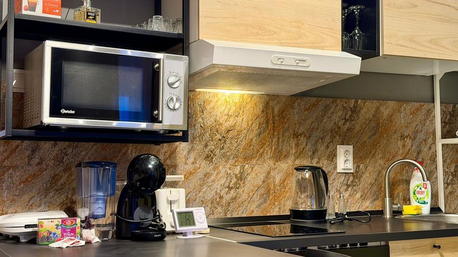Apartament cu 4 camere decomandat, mobilat în Universitate