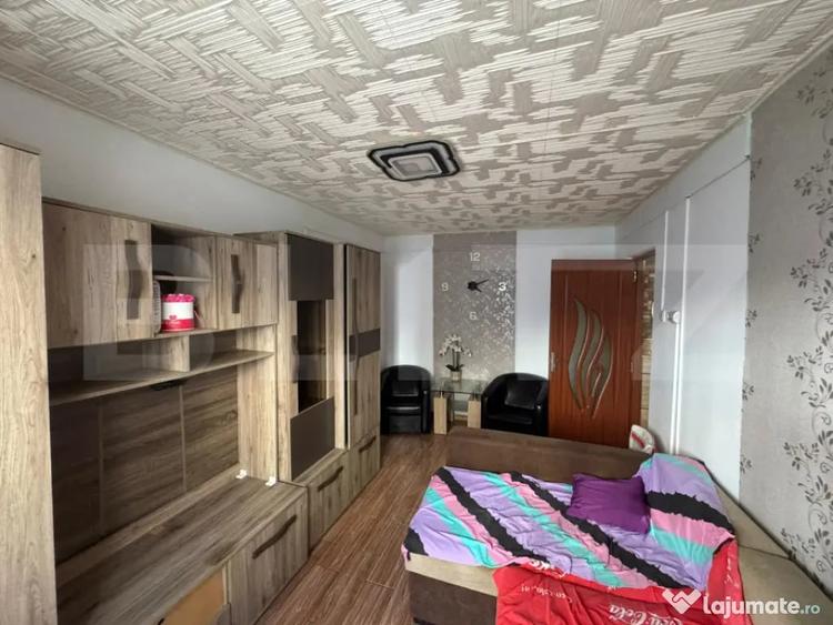 Apartament cu 2 camere semidecomandat în Central