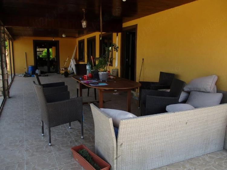 Casă cu 3 camere cu Teren 3804 Mp în Valea Cânepii