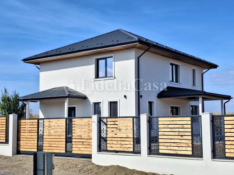 Casă cu 4 camere cu Teren 528 Mp în Breazu