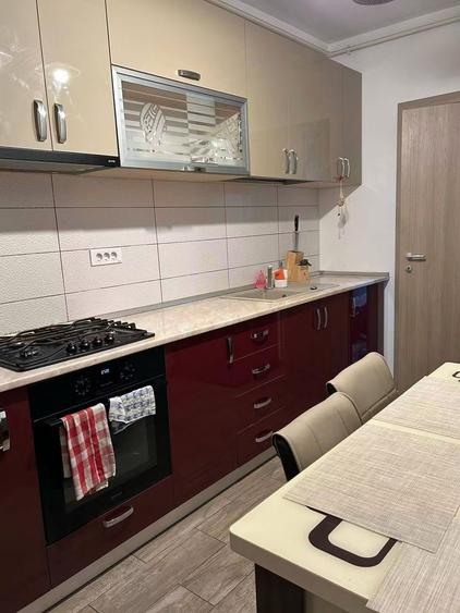 Apartament cu 2 camere decomandat în Runcu