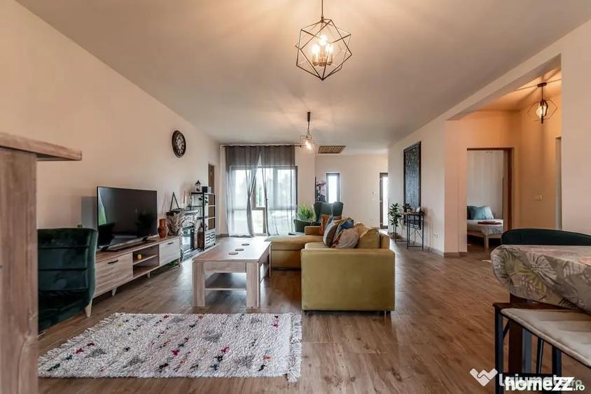 Casă cu 4 camere cu Teren 500 Mp în Vladimirescu