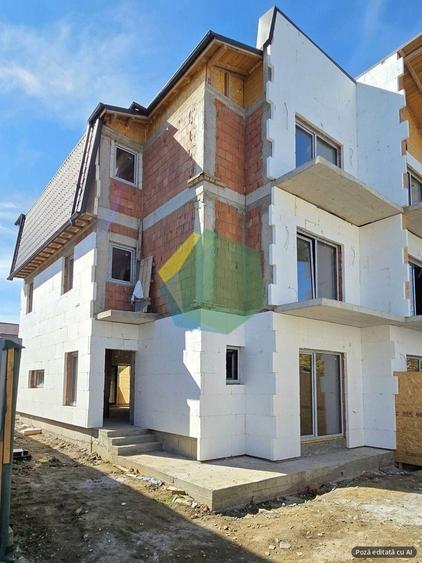 Casă cu 5 camere cu Canalizare în Est