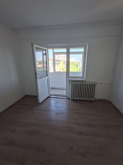 Apartament cu 2 camere decomandat în Brazda lui Novac