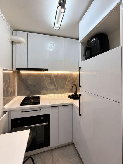 Apartament cu 2 camere semidecomandat, mobilat în Șagului