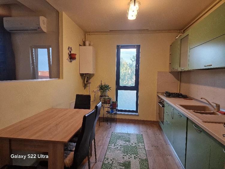 Apartament cu 2 camere semidecomandat în Dumbrăvița