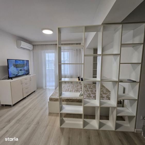 Garsonieră decomandată în Central