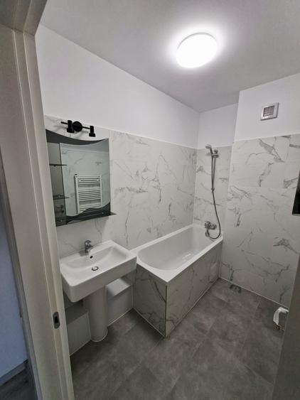Apartament cu 2 camere nedecomandat, mobilat în Calea București