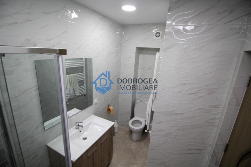 Apartament cu 2 camere decomandat în Păcii