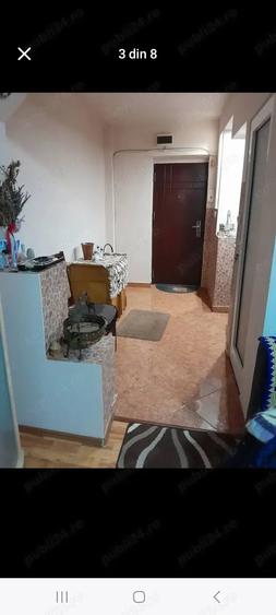 Apartament cu 2 camere semidecomandat în Ineu