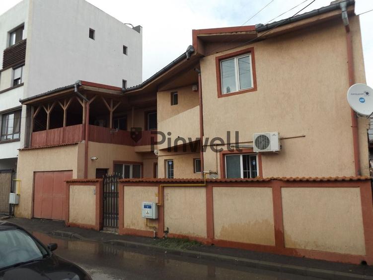 Casă individuală cu 5 camere cu Canalizare în Mărgeanului