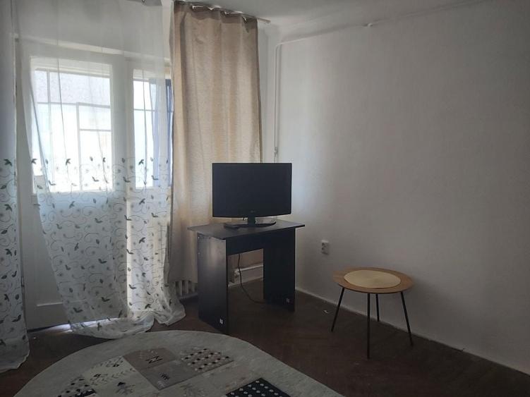 Apartament cu 2 camere decomandat în Găvana