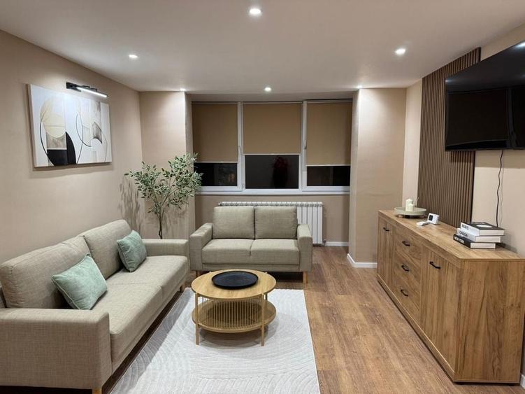 Apartament cu 2 camere decomandat în Exterior Vest